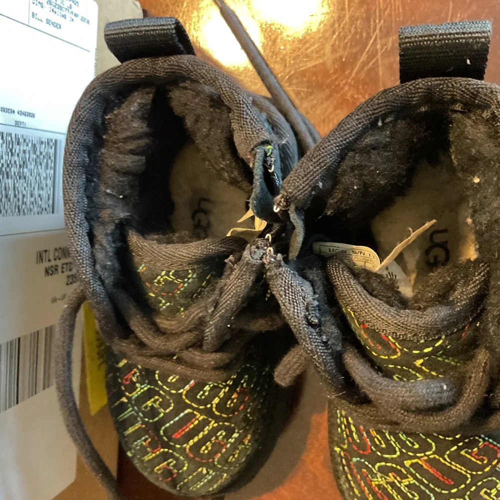 UGG Kids Logo Print Neumel Boots, Size 7 Black‎ Multi